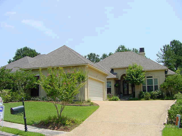 Property Photo:  404 Eastpointe Cove  MS 39110 