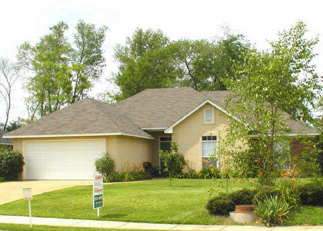 Property Photo:  226 Farmers Row  MS 39110 