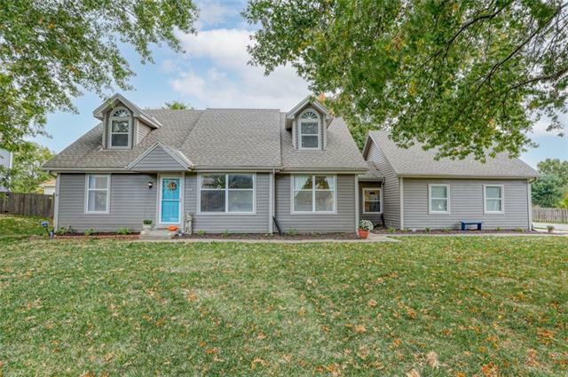 Property Photo: 1614 NE Baron Drive MO 64086