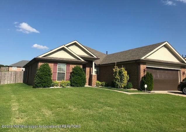 Property Photo: 7660 W Woodridge Drive MS 38672