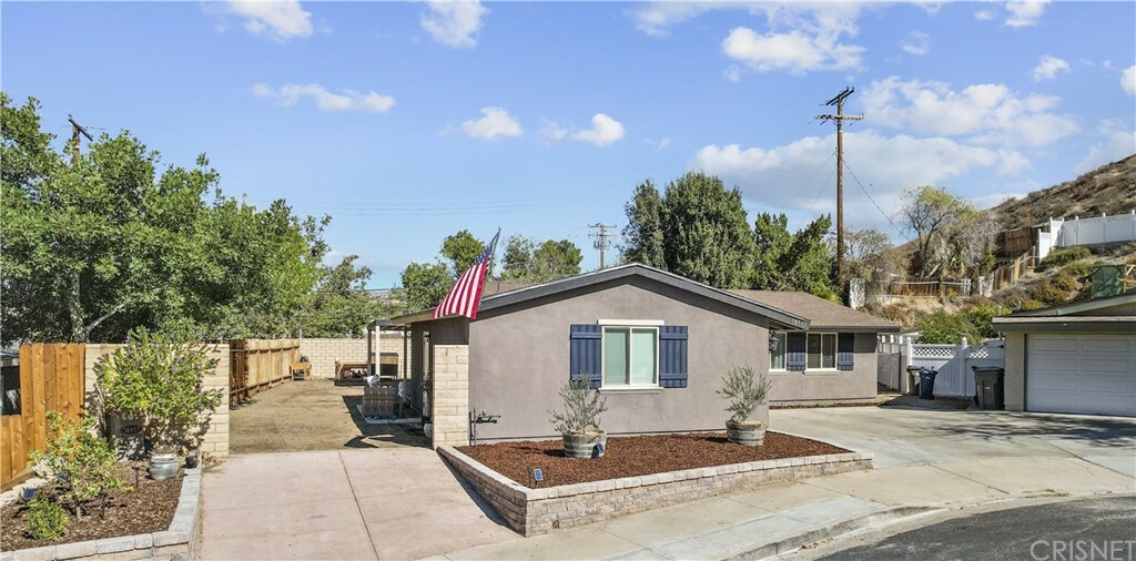 Property Photo:  18507 Kimbrough Street  CA 91351 