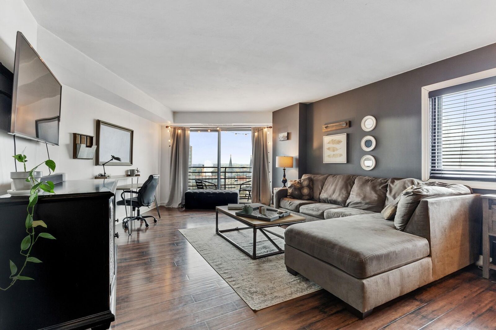 Property Photo: 26 10th Street W 1801 MN 55102
