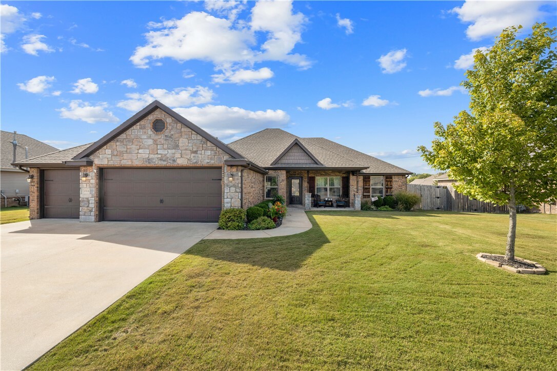 Property Photo:  12515 Barranger Drive  AR 72730 