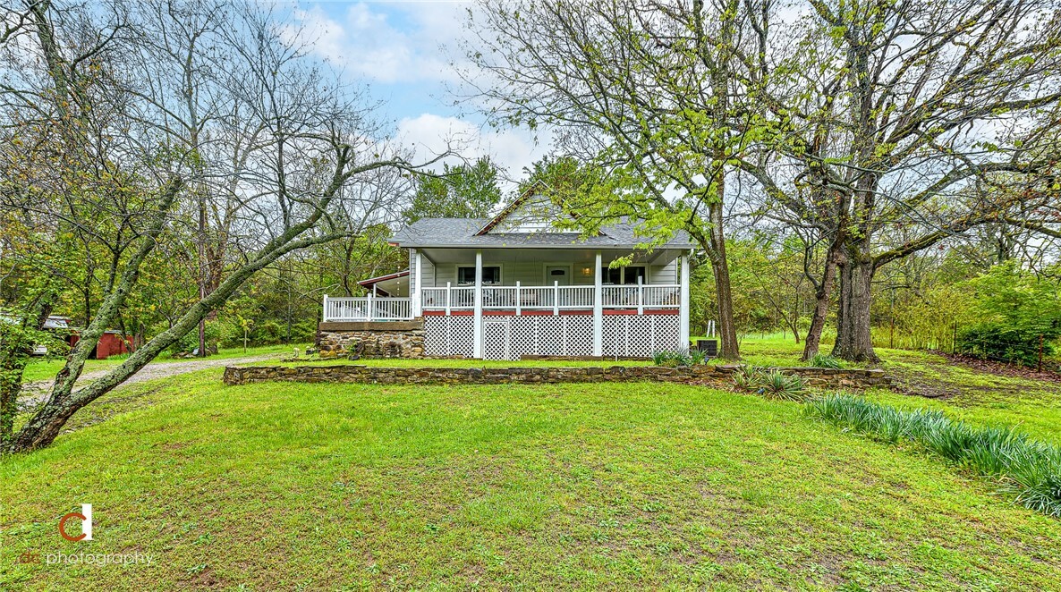 Property Photo:  3905 Butterfield Trail  AR 72701 