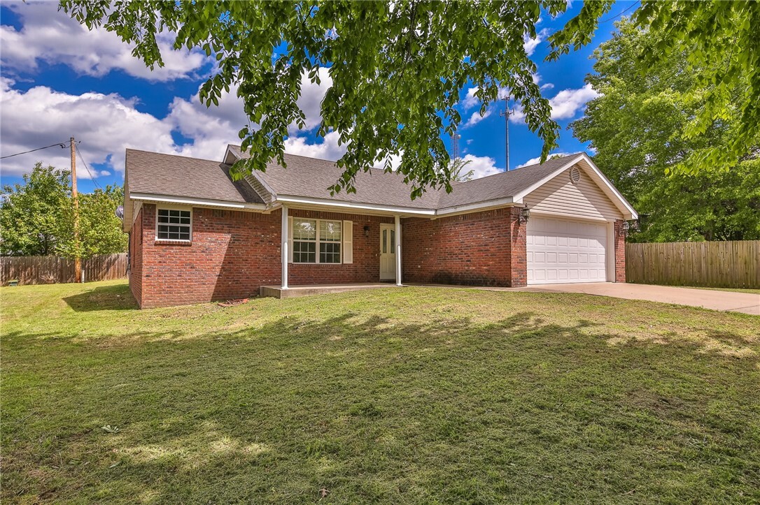 Property Photo:  306 3rd Avenue  AR 72736 