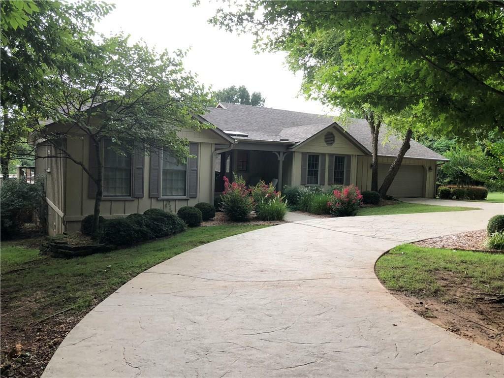 2764 N Miles View Road  Fayetteville AR 72701 photo