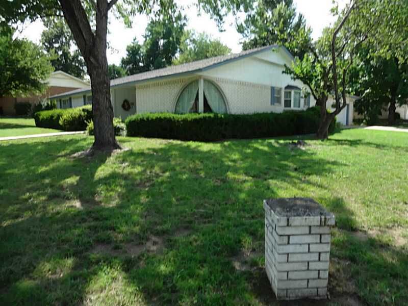 Property Photo:  604 S Valley West Drive W  AR 72756 