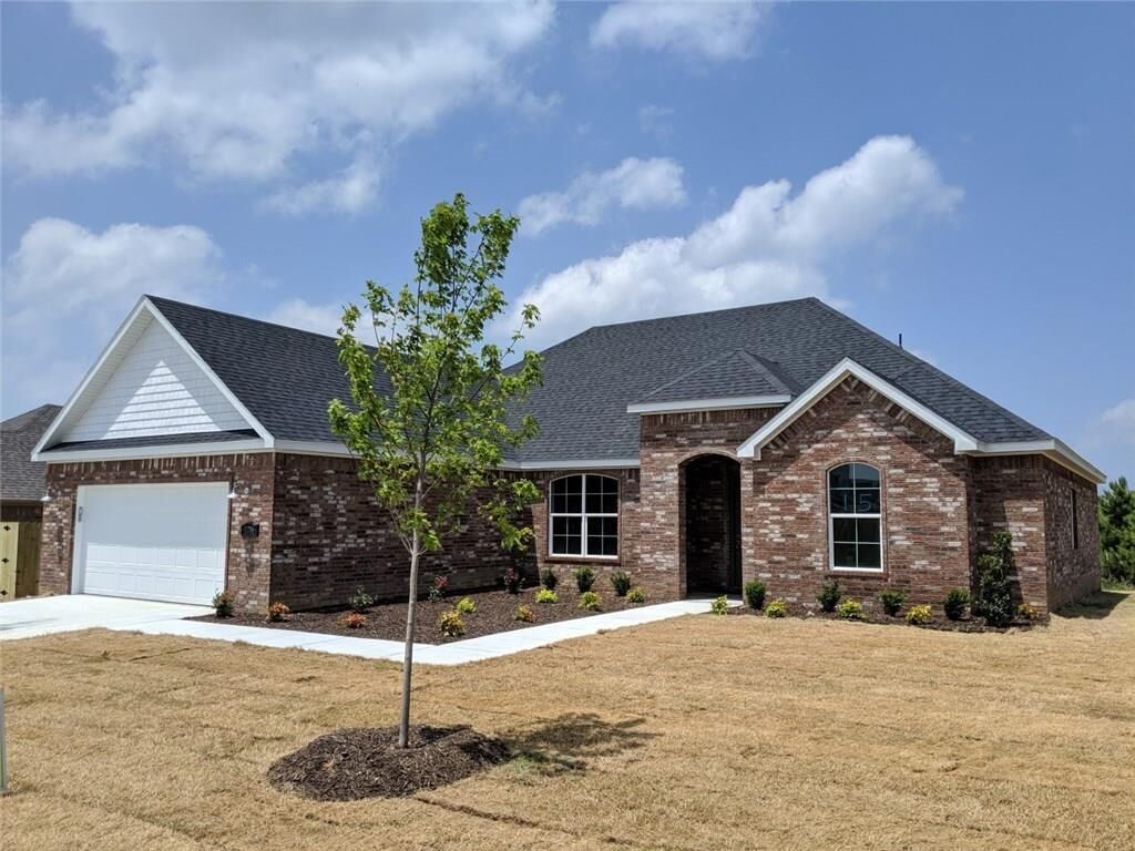 Property Photo: 5786 W Cane Hill Drive AR 72704