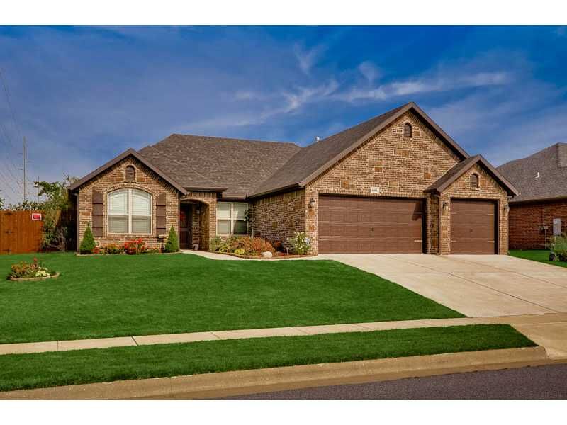 Property Photo: 4884 W Tumbleweed Street AR 72704