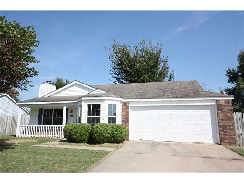 Property Photo: 1105 SW Tunbridge Drive AR 72712