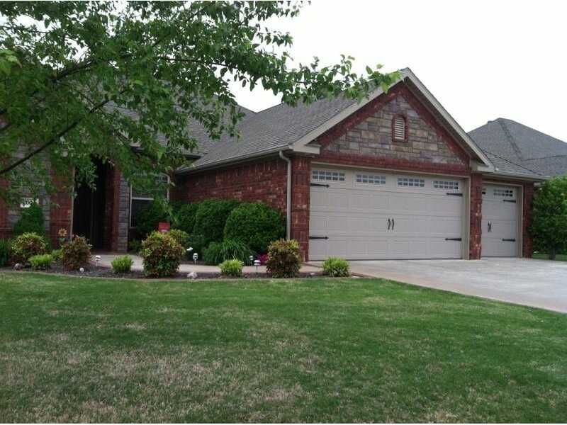 Property Photo:  3004 SW Pine Valley Road  AR 72712 