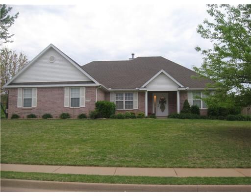 Property Photo: 1952 Lancaster Drive AR 72762