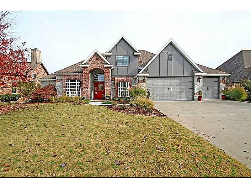 Property Photo: 5411 S Bent Tree Drive AR 72758