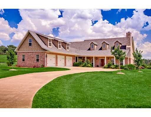 Property Photo: 12578 Silver Birch Trace AR 72727