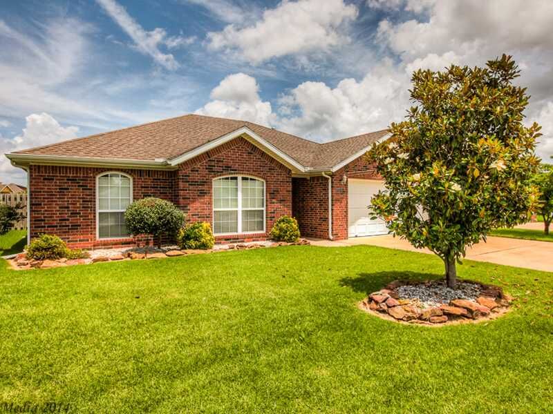 Property Photo:  3802 Carriageway Avenue  AR 72712 