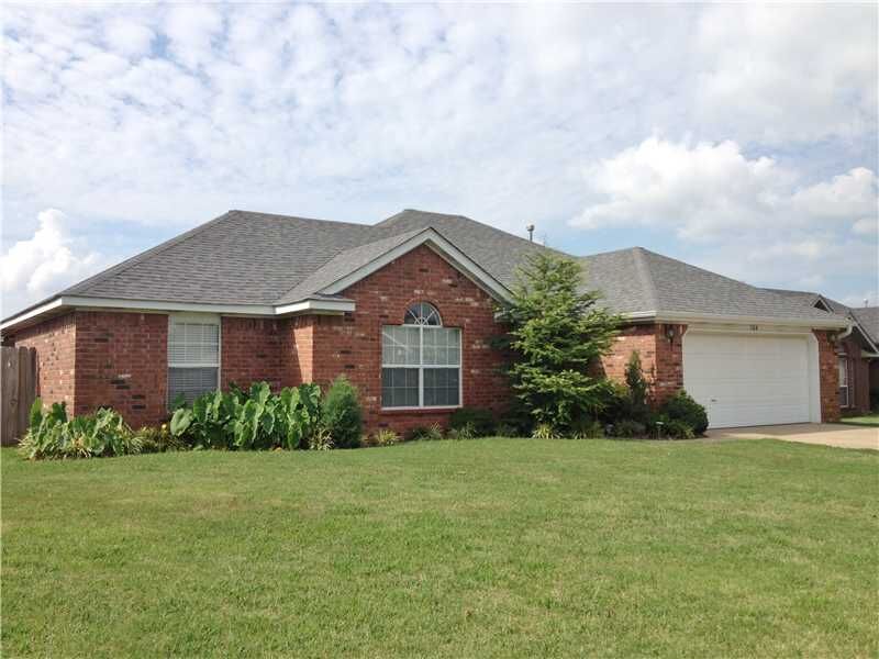 Property Photo: 164 Applewood Avenue AR 72730