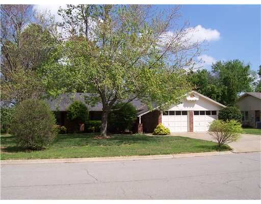 Property Photo:  2151 W Loren Circle  AR 72701 