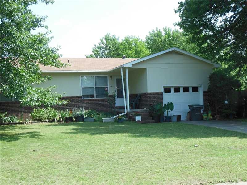 Property Photo:  330 W Swallow Circle  AR 72704 