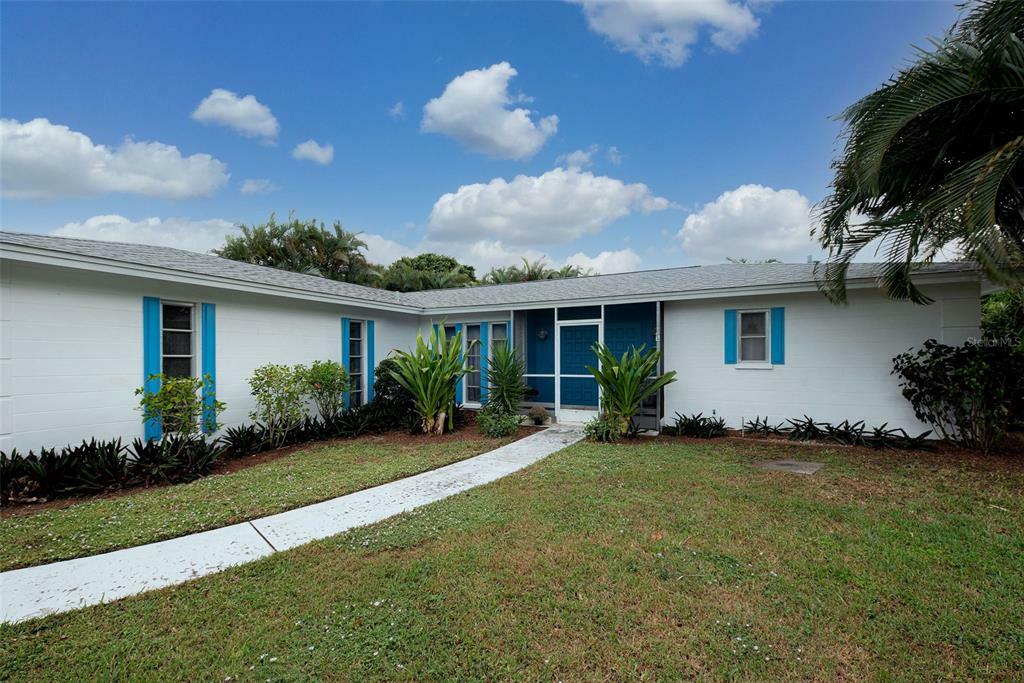 Property Photo:  203 Lyons Bay Road  FL 34275 