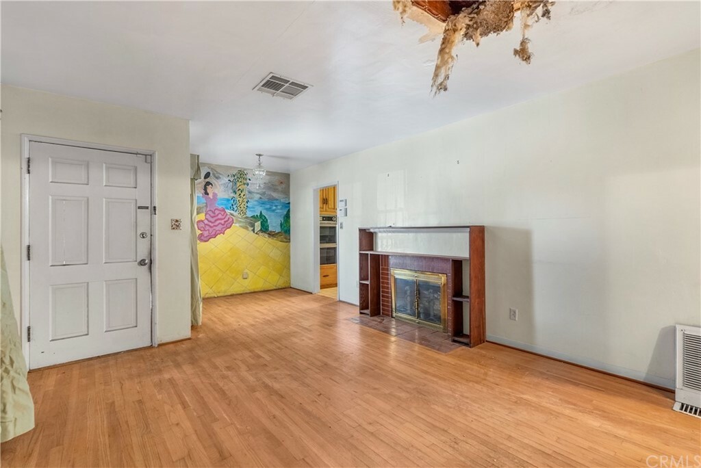 Property Photo:  2487 Pleasant Street  CA 92507 