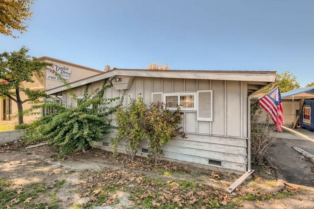 Property Photo:  1130 N Santa Fe Ave  CA 92083 