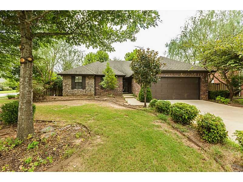 Property Photo:  4957 W Chimon Way  AR 72704 