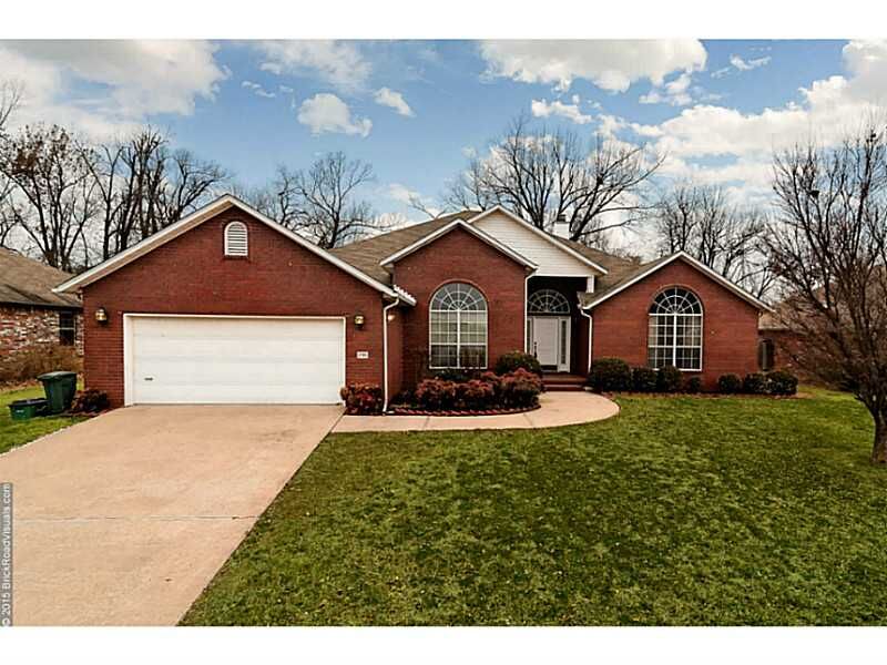 Property Photo: 1795 N Glenbrook Place AR 72701
