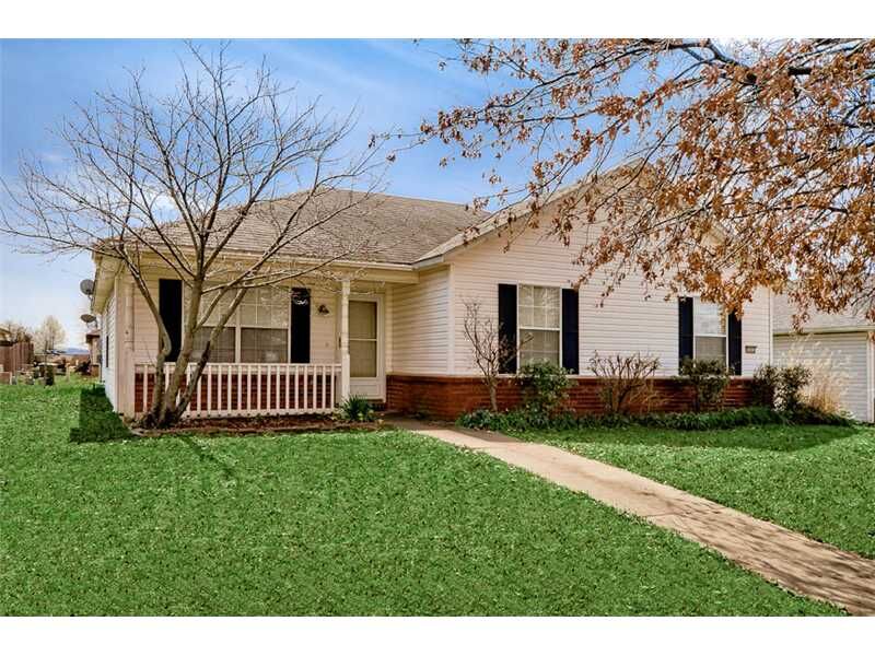 Property Photo: 5665 Fountain Street AR 72704