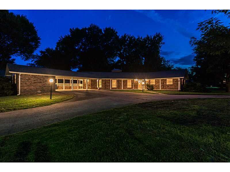 Property Photo:  701 NW 8th Street  AR 72712 