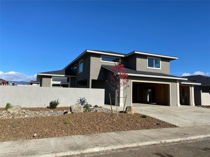 105 E Country Side Avenue  Ellensburg WA 98926 photo