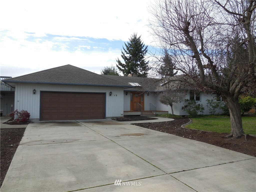 Property Photo:  12 Sundial Loop  WA 98382 