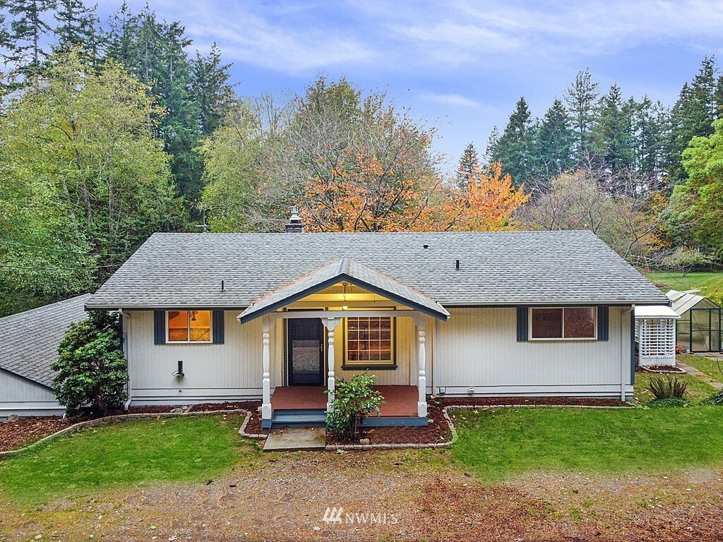 Property Photo: 744 NE Marric Court WA 98311