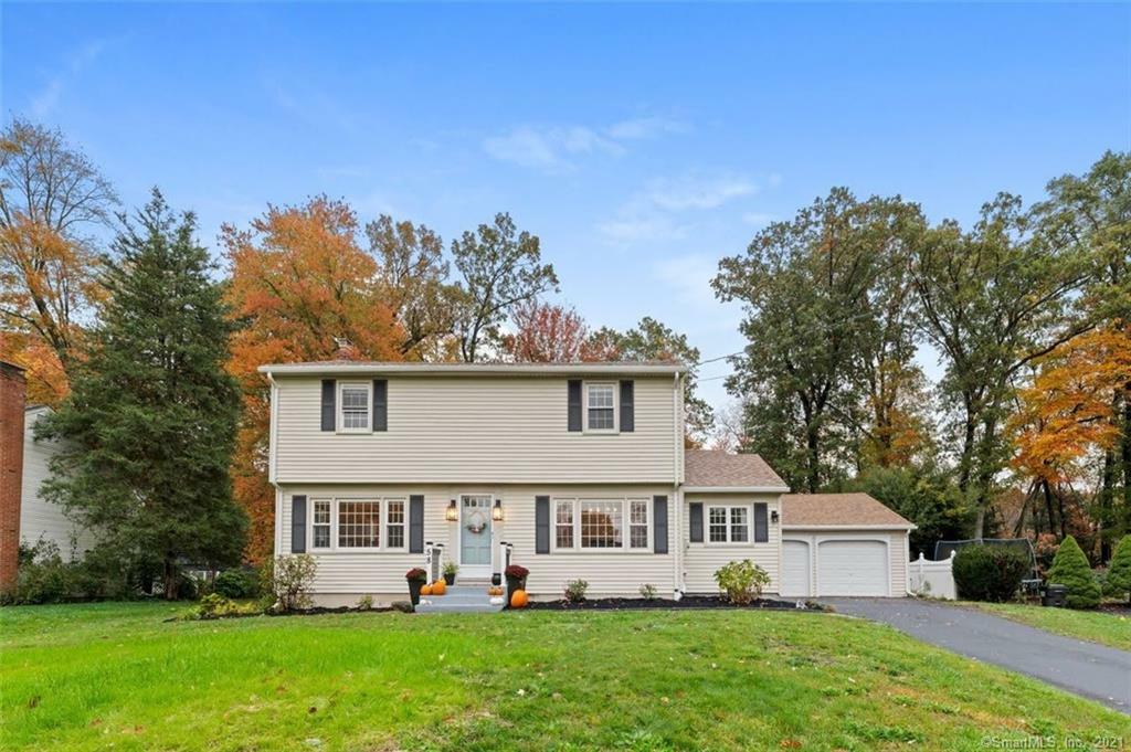 Property Photo:  58 Edgewood Drive  CT 06074 