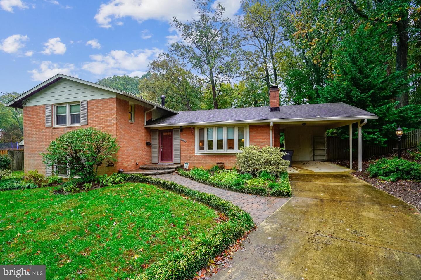 Property Photo:  3906 Cherrywood Lane  VA 22003 