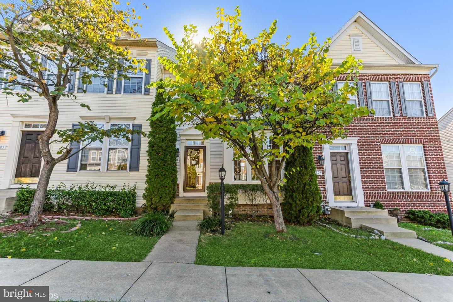 Property Photo: 2207 Diloreta Drive VA 22191