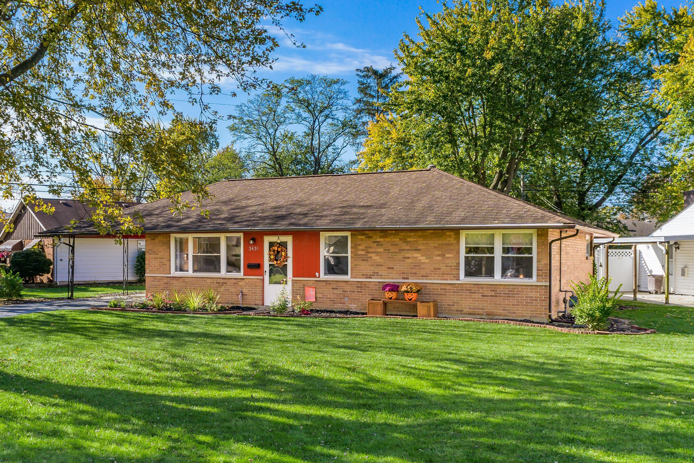 Property Photo: 3431 Tudor Lane OH 43026
