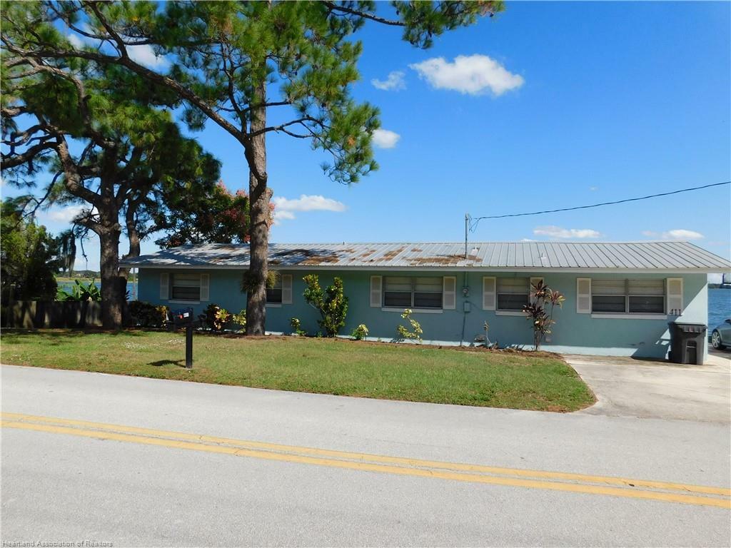 Property Photo:  411 Lake Lotela Drive  FL 33825 