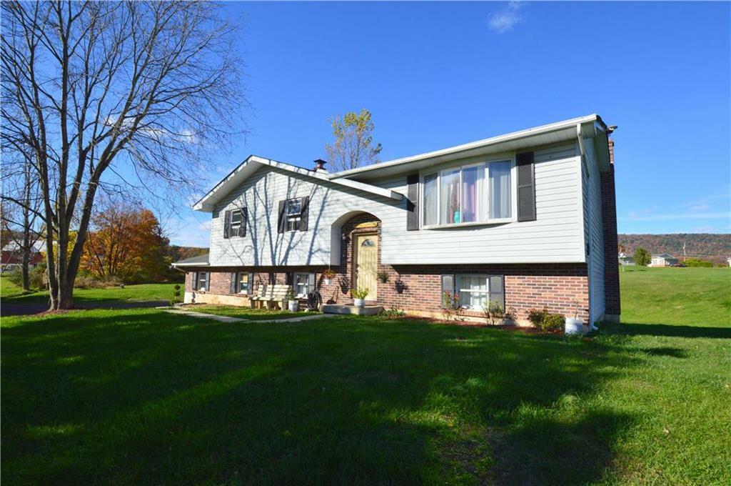 Property Photo:  8757 Loop Road South  PA 18080 