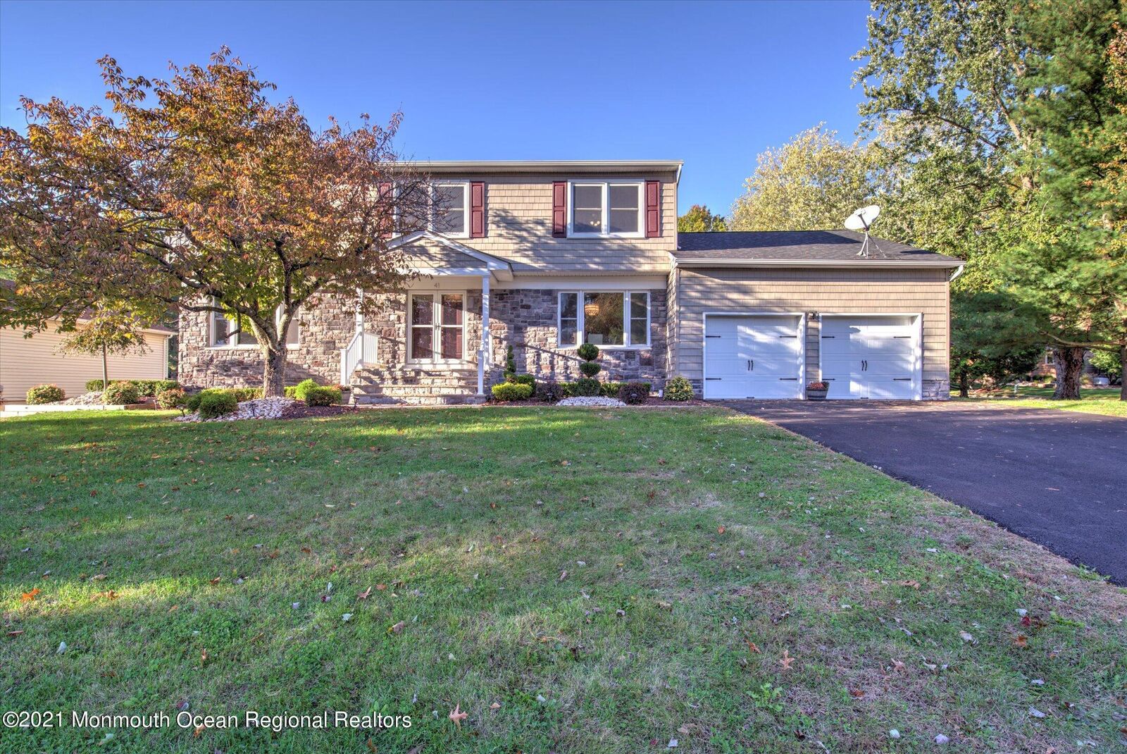 Property Photo:  41 Calder Court  NJ 07746 