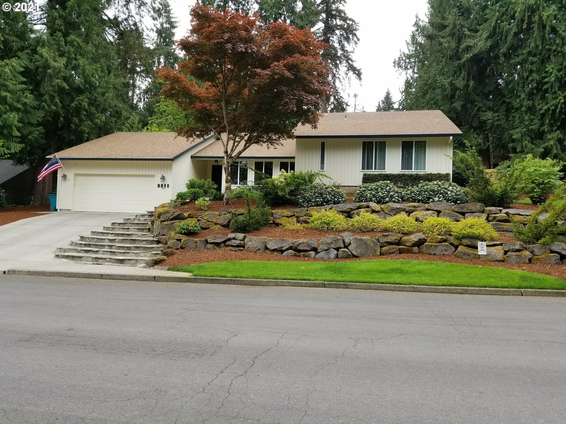 Property Photo:  2211 NW 128th St  WA 98685 