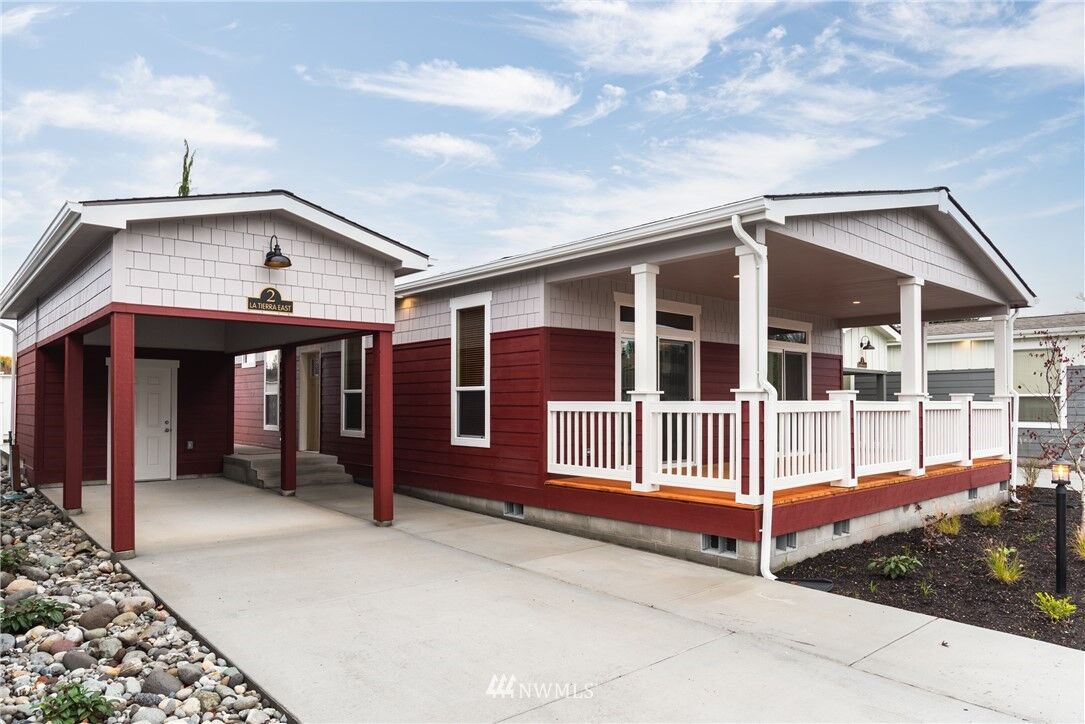 Property Photo: 4424 84th St NE 2 WA 98270