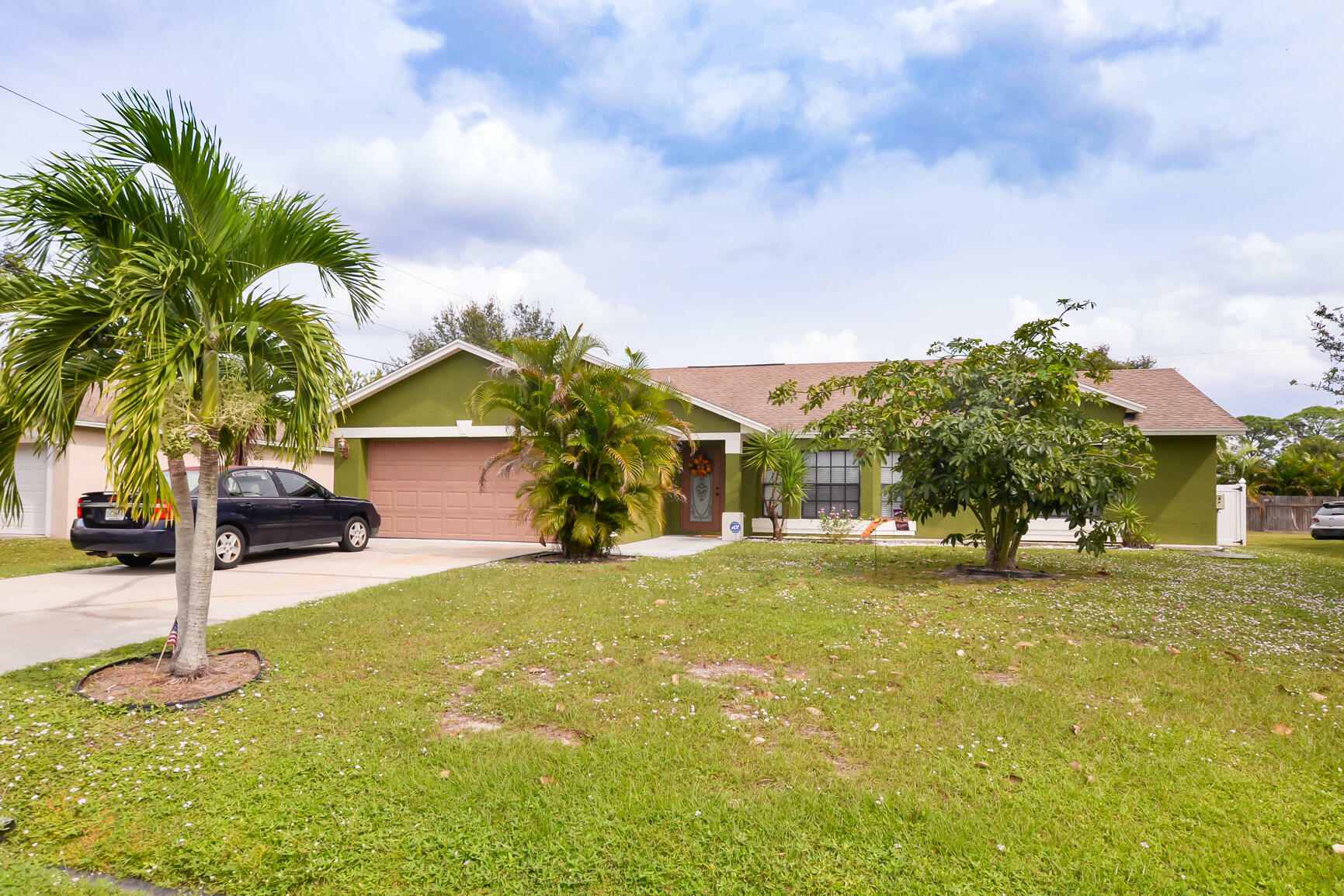 1271 SE Sandia Drive  Port Saint Lucie FL 34983 photo