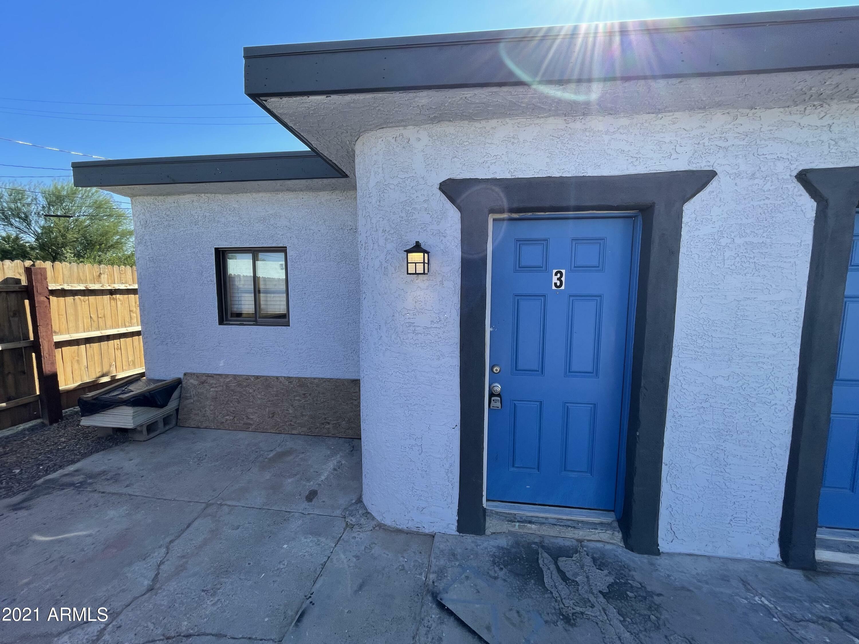 Property Photo:  703 W 1st Place  AZ 85201 