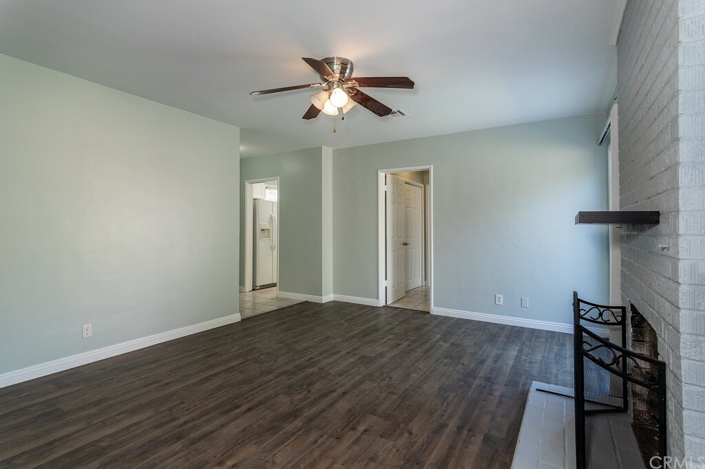 Property Photo:  2501 W Cherry Avenue  CA 92833 