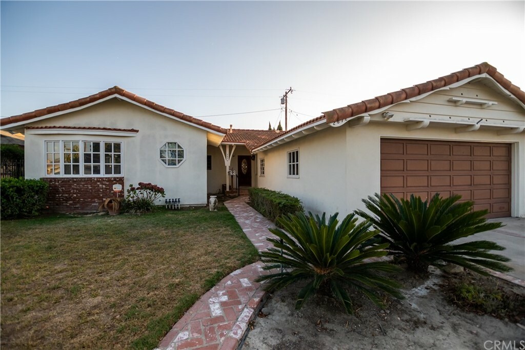 Property Photo:  2672 W Stockton Avenue  CA 92801 