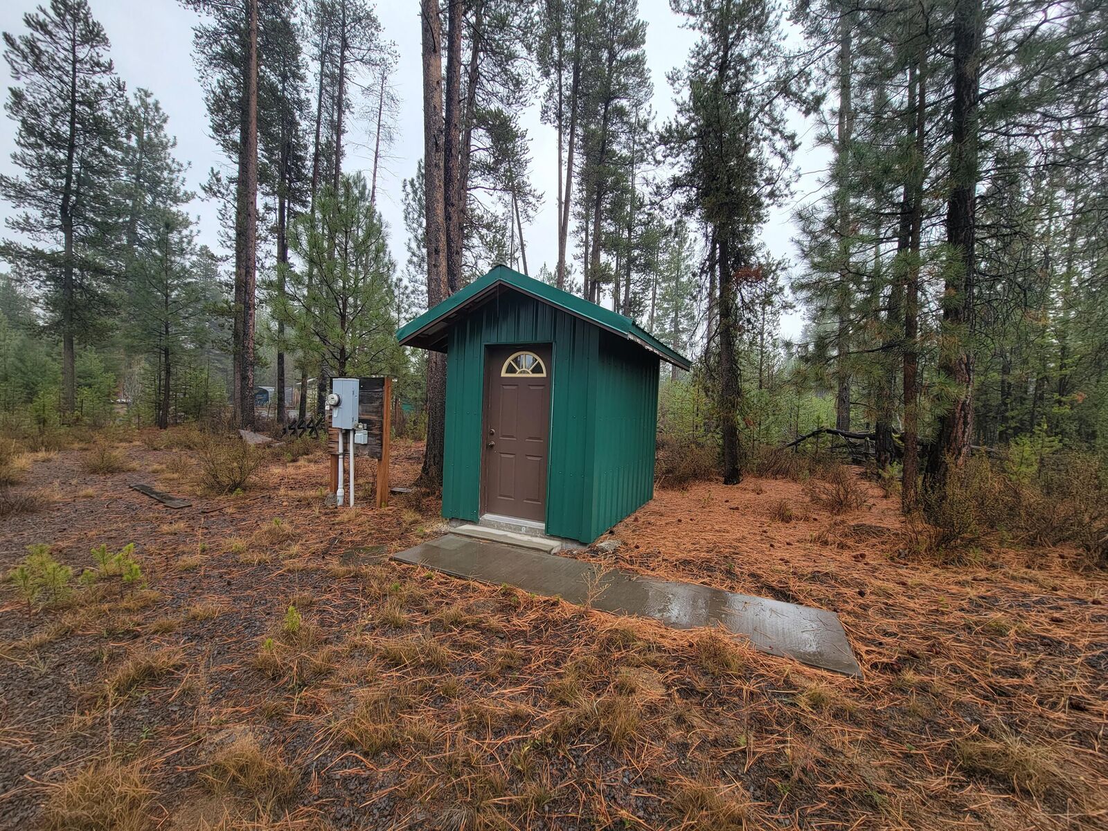 Property Photo: 1728 Rector Road OR 97739