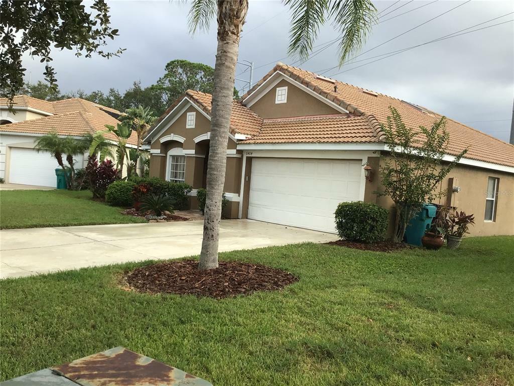 Property Photo:  6404 Winder Oaks Boulevard  FL 32819 