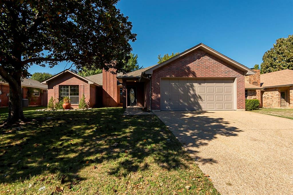 Photo de la propriété:  3704 Fairhaven Drive  TX 76123 