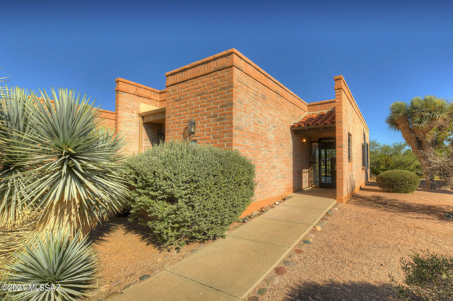 Property Photo:  1292 W Desert Hills Drive  AZ 85622 