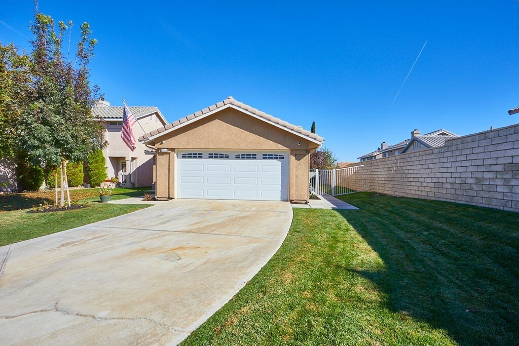 Property Photo:  14555 Hidden Canyon Lane  CA 92394 